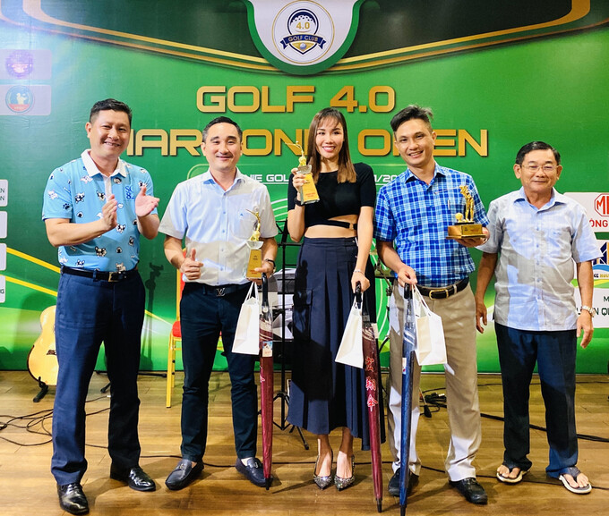 Ban tổ chức trao giải cho các Golfer đạt thành tích cao tại nội dung kỹ thuật.