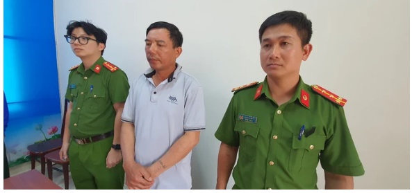 Khởi tố, bắt tạm giam ông Nguyễn Khắc Hùng để điều tra về hành vi 