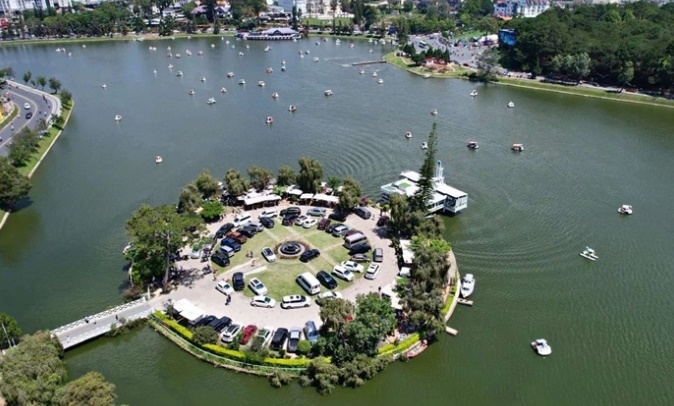 Đại gia Hà Nội bỏ cọc đấu giá nhà hàng Thủy Tạ hơn 600 triệu, chính quyền nói gì?