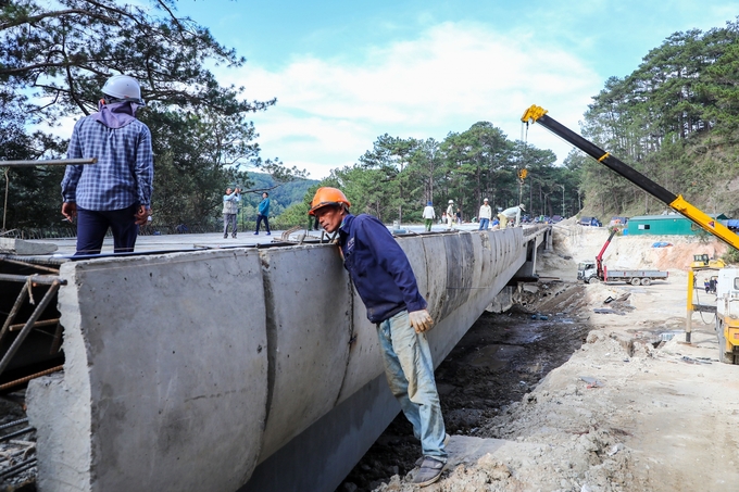 Cầu cải tuyến cơ bản hoàn thành hơn 82% khối lượng