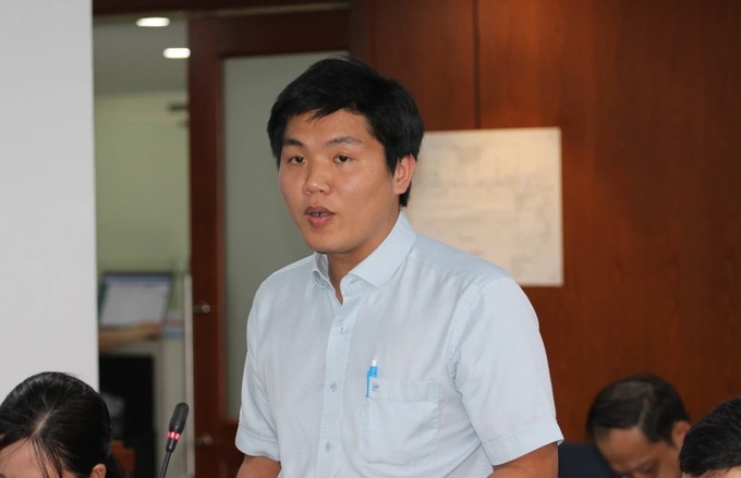 Ông Lương Công Khánh, đại diện Sở Kế hoạch và Đầu tư TP.HCM phát biểu tại họp báo về tình hình kinh tế - xã hội TP.HCM chiều 21/12. Ảnh: T.N.