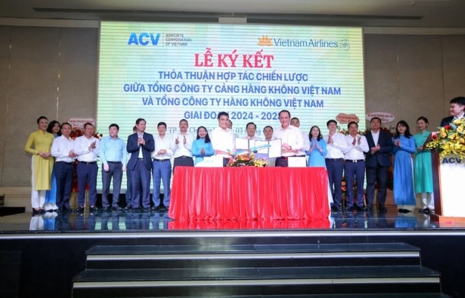 Chiều 3/1, tại TP.HCM, Tổng công ty Cảng hàng không Việt Nam (ACV) và Tổng công ty Hàng không Việt Nam (Vietnam Airlines) đã ký kết hợp tác chiến lược giai đoạn 2024 - 2028.