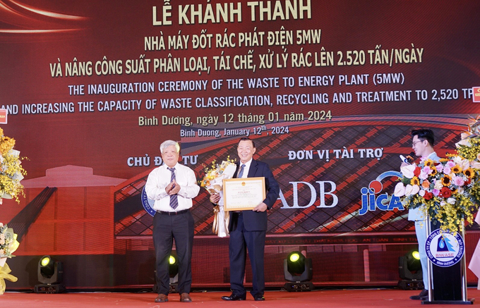 Hiệp hội Cấp thoát nước Việt Nam tặng bằng khen cho Biwase