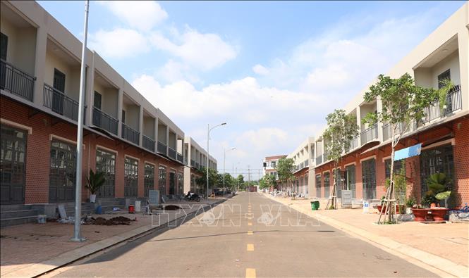 Những căn nhà ở xã hội tại phường Bảo Vinh, thành phố Long Khánh, tỉnh Đồng Nai đã hoàn thiện và bàn giao cho người dân.