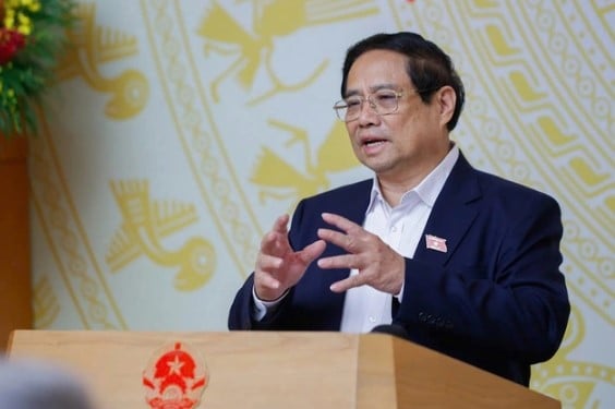 Thủ tướng Phạm Minh Chính yêu cầu xóa hoàn toàn nhà tạm, nhà dột nát trước ngày 31-10-2025. Ảnh: NHẬT BẮC