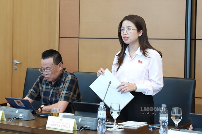 Đại biểu Nguyễn Thị Hà - ĐBQH tỉnh Bắc Ninh phát biểu đóng góp ý kiến về dự thảo Luật Bảo vệ dữ liệu cá nhân. Ảnh: Tô Thế