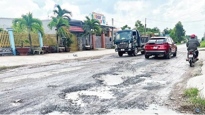 Quốc lộ 57B đoạn qua tỉnh Bến Tre thường xuyên bị hư hỏng, xuống cấp (Ảnh: tư liệu minh họa)