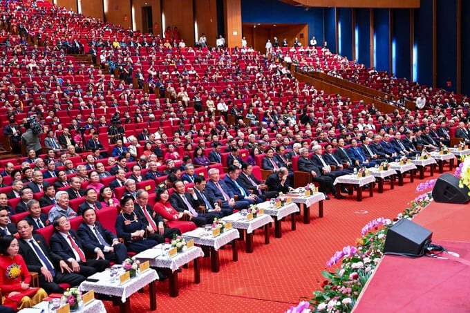 Các đại biểu tham dự cuộc gặp mặt. Ảnh: Cao Hoàng