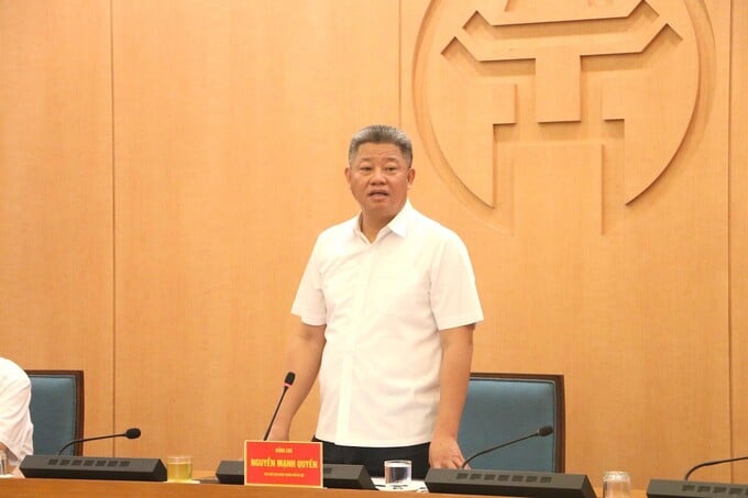 Phó Chủ tịch UBND thành phố Hà Nội Nguyễn Mạnh Quyền, Trưởng Tiểu ban, chủ trì cuộc họp.