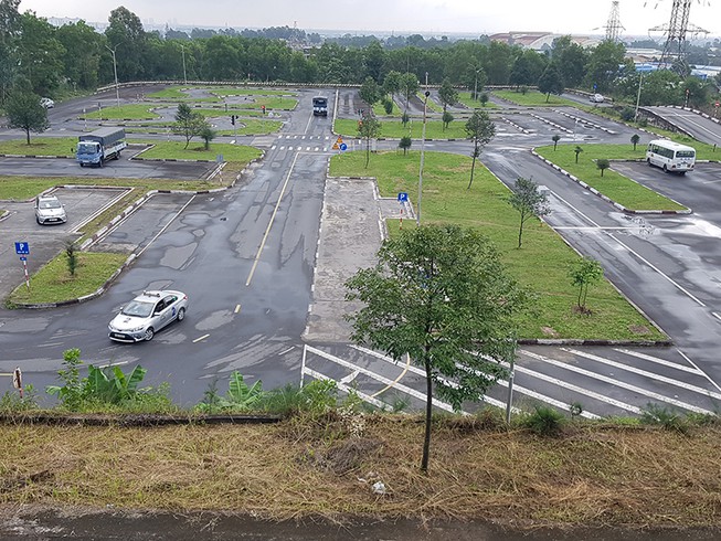 Đào tạo lái xe tại Trường Trung cấp nghề Giao thông Công chính TP Đà Nẵng. Ảnh: TẤN VIỆT