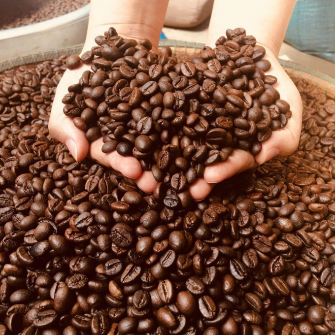 Tại Chợ Việt Online bạn tha hồ lựa chọn cà phê nguyên chất chuẩn guu như cà phê Arabica, cà phê Robusta, cà phê Moka, cà phê Chồn nuôi trang trại Haiduong Arabi...