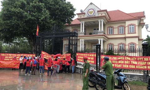 Khách hàng tố Công ty Phi Long “lừa đảo”, xây biệt thự trái phép