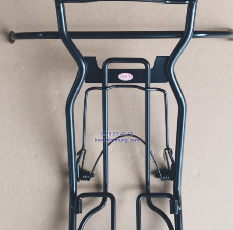 Luôn chú trọng chất lượng, sức khỏe người tiêu dùng nên Inox Minh Hưng đã sử dụng chất liệu inox chịu lực, chịu nhiệt kết hợp sơn tĩnh điện cho sản phẩm baga inox tĩnh điện.