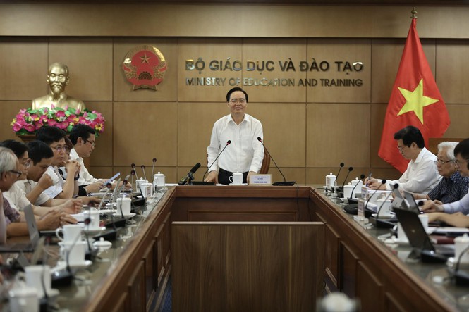 Bộ trưởng Phùng Xuân Nhạ phát biểu tại hội nghị