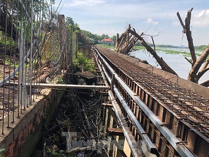 Công trình xây lấn sông Sài Gòn ở phường Bình Nhâm, TP Thuận An bị xử lý