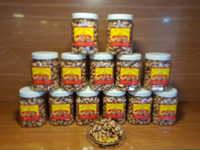 Chợ Việt Online tự hào là địa chỉ cung cấp hạt điều tươi rang củi, hạt điều giá sỉ uy tín, chất lượng được nhiều cơ sở, đại lý, cửa hàng trên cả nước yêu thích, tín nhiệm.