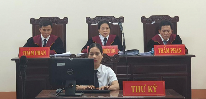 Hội đồng xét xử trong phiên tòa phúc thẩm - chủ tọa Thẩm phán Nguyễn Thị Quang
