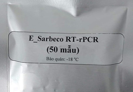 Túi bọc màng bạc có dòng chữ E_Sarbeco RT-rPCR.
