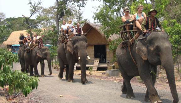 202007210724SAfoody-mobile-khu-du-lich-buon-don-dak-lak