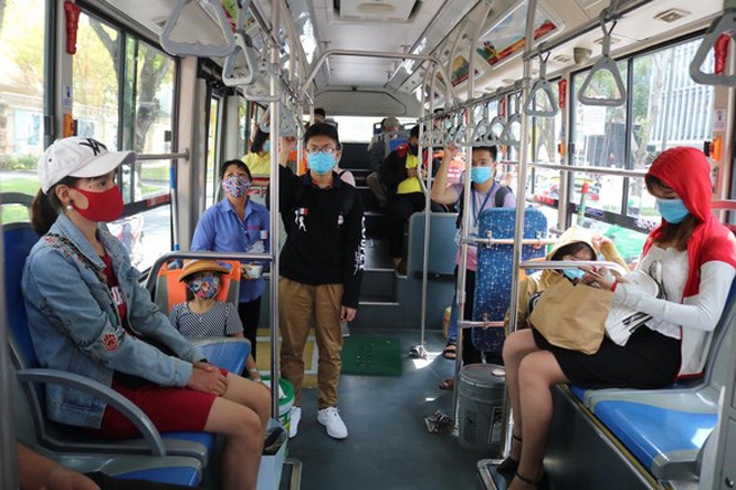Hành khách đi xe buýt và taxi không phải khai báo y tế . (Ảnh: mt.gov.vn).