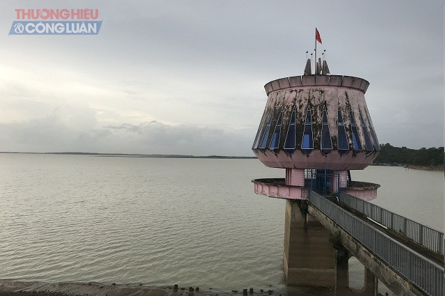 Hồ Dầu Tiếng nằm trên địa bàn tỉnh Tây Ninh, Bình Dương và Bình Phước