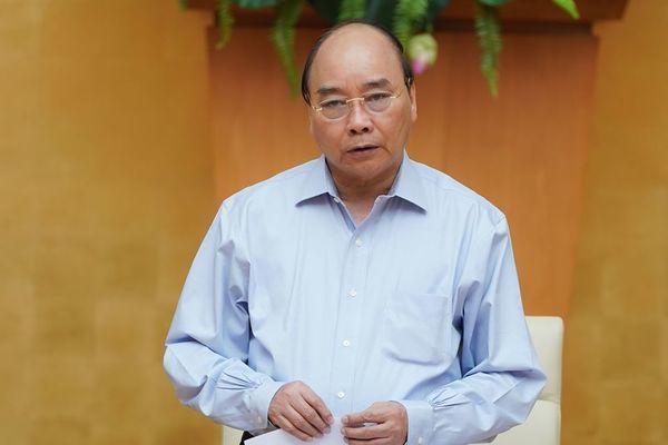 Thủ tướng Nguyễn Xuân Phúc đề nghị mọi người dân Việt Nam có smartphone cài ứng dụng Bluezone. Ảnh:VGP/Quang Hiếu.