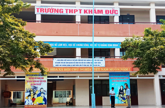 Trường THPT Khâm Đức, nơi chồng 