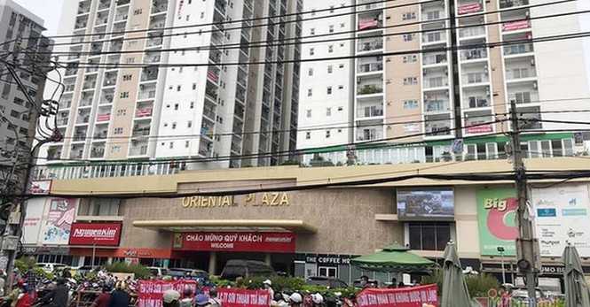 Chung cư Oriental Plaza lập ban quản trị vào tháng 8/2019, nhưng chủ đầu tư là Công ty Sơn Thuận mới chỉ chuyển 11 tỷ đồng, trong tổng kinh phí bảo trì tại chung cư này khoảng 60 tỷ đồng.