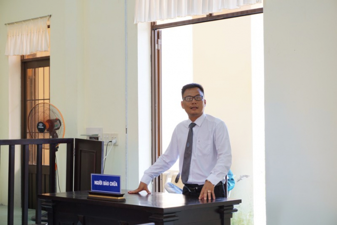 Luật sư Lâm Văn Khuyển tranh luận lại quan điểm luận tội của KSV. Ảnh: HD