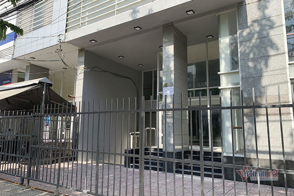 Trụ sở chính của Đức Long Gia Lai Land hiện là toà nhà bỏ trống đang treo bảng cho thuê.
