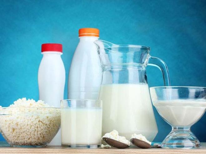 Một số sản phẩm làm từ sữa: Theo các chuyên gia, một số sản phẩm từ sữa giàu canxi cũng làm giảm lượng dihydroxyvitamin D3 trong cơ thể bạn. Hormone này được biết đến là có tác dụng bảo vệ nam giới khỏi nguy cơ bị ung thư tuyến tiền liệt.