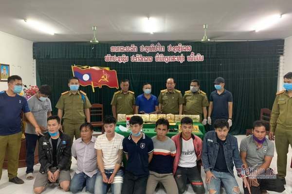 8 đối tượng người Lào trong đường dây vận chuyển ma túy xuyên quốc gia bị bắt