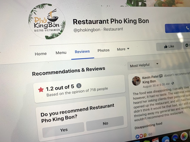 Bị tấn công, đánh giá 1 sao trên nhiều nền tảng, Pho King Bon Restaurant đưa ra lời xin lỗi và hứa sẽ thay đổi tên các món ăn bị cho là khó chịu. Ảnh chụp màn hình.