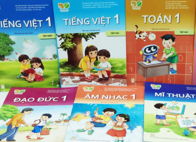 Ở bộ Kết nối tri thức với cuộc sống, học sinh phải học xong âm, vần trong 15 tuần. Ảnh: NXB Giáo dục Việt Nam.