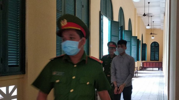 Bị cáo Nguyễn Văn Quốc tại phiên tòa sơ thẩm. Ảnh: S.M.