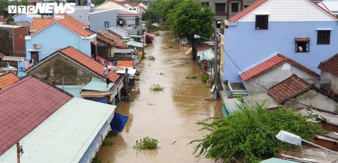 Làng Nam Diêu chìm trong biển nước.