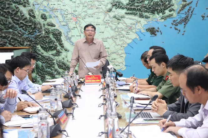 Bộ trưởng NN&PTNT Nguyễn Xuân Cường đề nghị các địa phương sẵn sàng phương án cho đợt mưa lũ mới