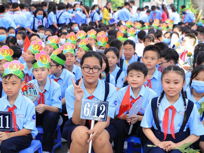 Học sinh lớp 6 Trường THCS Lê Quý Đôn (quận 3, TP.HCM) trong lễ khai giảng năm học mới. Ảnh: KIM TRANG