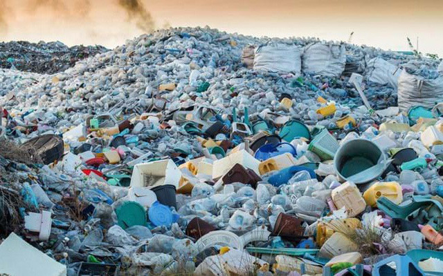 Rác thải, đặc biệt là rác thải nhựa, là vấn đề đáng báo động tại Việt Nam