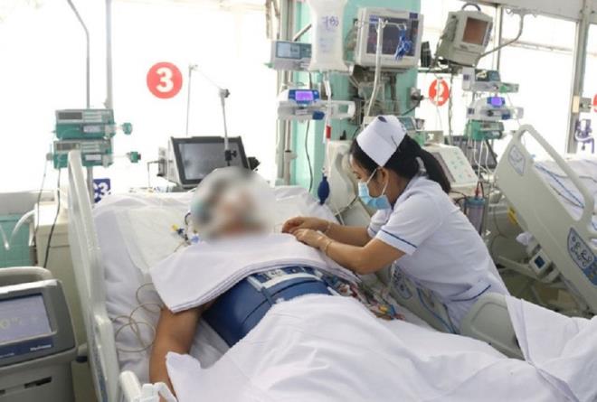 Bệnh nhân bị ngưng tim, ngưng thở sau khi điện giật được cấp cứu bằng phương pháp hạ thân nhiệt. (Ảnh:BVCC)
