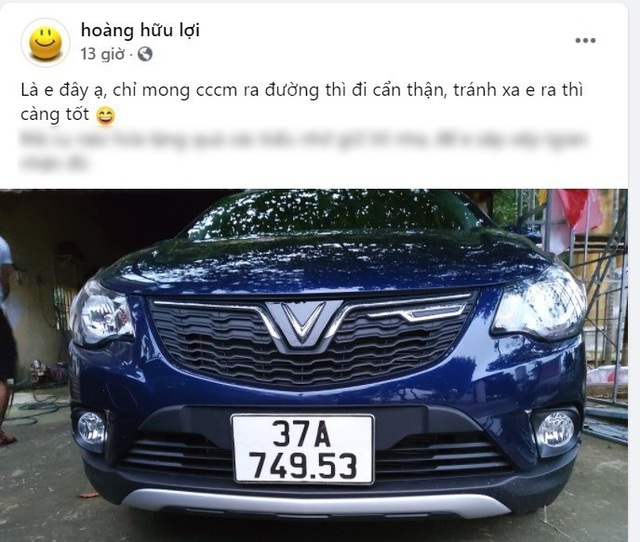 Tấm ảnh chiếc xe có biển số gắn với cặp đại hạn 49-53 được anh Lợi đăng tải hài hước trên diễn đàn dành cho những người quan tâm đến ô tô tại Nghệ An.