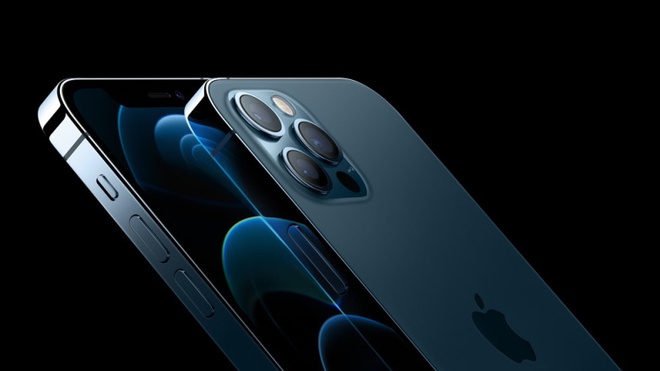 iPhone 13 Pro có thể trang bị màn hình OLED công nghệ LTPO. Ảnh: Apple.