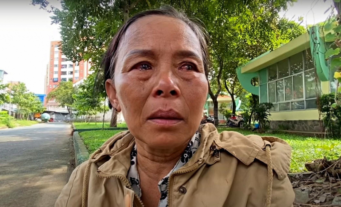 Suốt 6 năm qua, bà Bé luôn khóc mỗi khi kể về đứa con trai tên Nguyễn Huyền Anh.