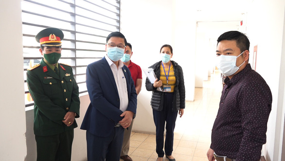 Lãnh đạo TP Cẩm Phả, tỉnh Quảng Ninh kiểm tra công tác phòng chống dịch COVID - 19 trên địa bàn - Ảnh: T. THẮNG