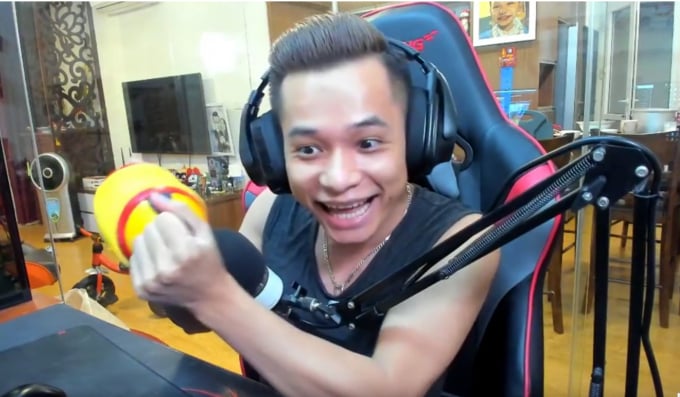 Độ Mixi của kênh MixiGaming đứng đầu danh sách Top 10 nhà sáng tạo Youtube nổi bật. Ảnh chụp màn hình