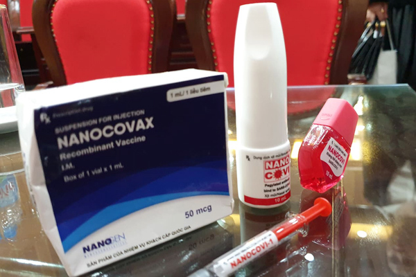 2 sản phẩm vắc xin của Nanogen gồm dạng tiêm và dạng xịt