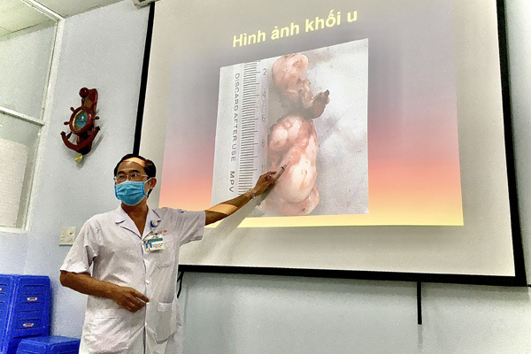 Bác sĩ Nguyễn Tuấn Như chia sẻ về tình hình của bệnh nhi