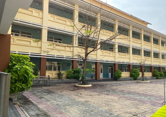 Khu cách ly tập trung quận 9, nơi cách ly bước đầu sau khi phát hiện bệnh nhân 1453 cùng nhóm 6 người nhập cảnh trái phép vào Việt Nam.