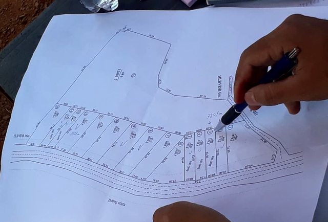 Một cò đất tự vẽ