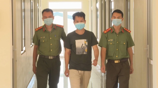 Lê Công Giang sử dụng công nghệ cao để chiếm đoạt tài sản (Ảnh: Đức Nguyễn).